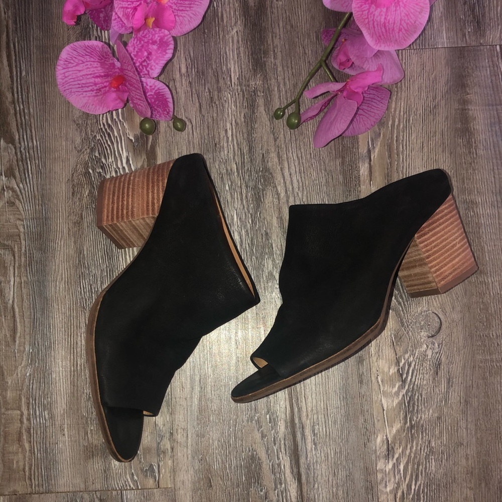 Lucky brand Peep toe booties
